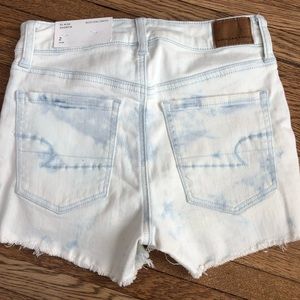 NWT American Eagle Teen Girls Destroy Shorts size 2 high rise shortie stretch